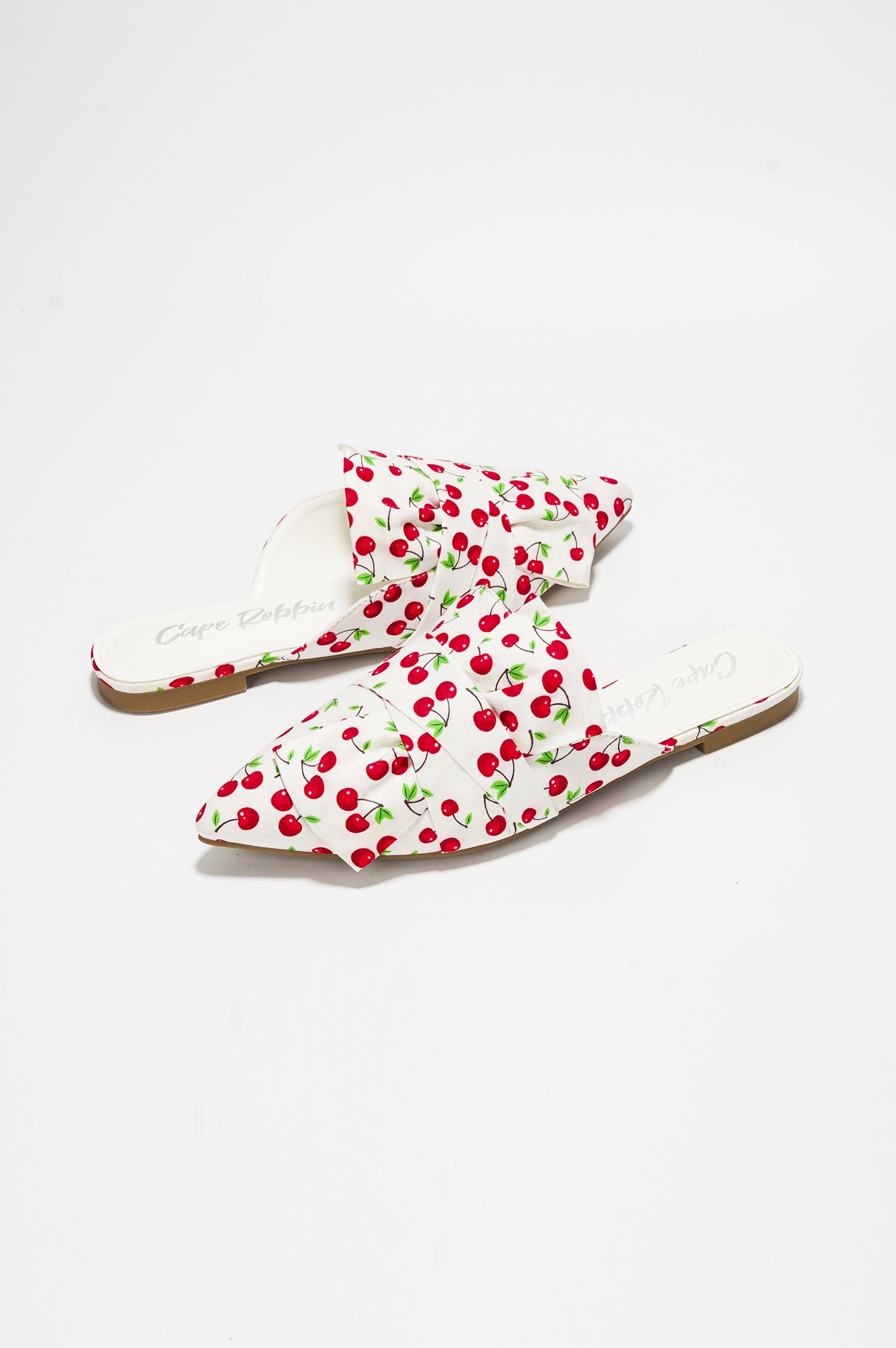 CAROLYN - WHITE - Cape Robbin