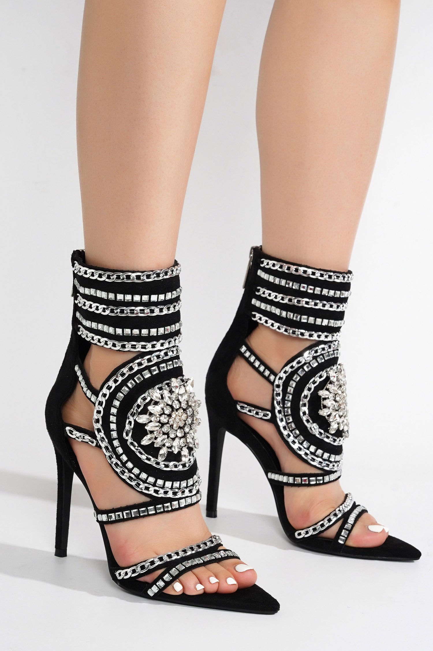 CLARYSALYN - BLACK - Cape Robbin