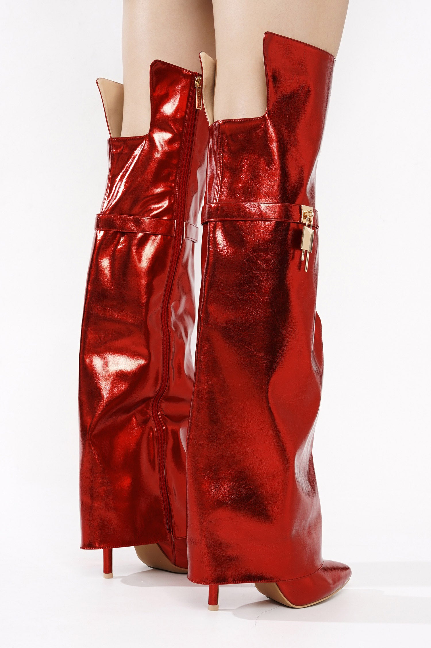 DOLLIE - RED - Cape Robbin