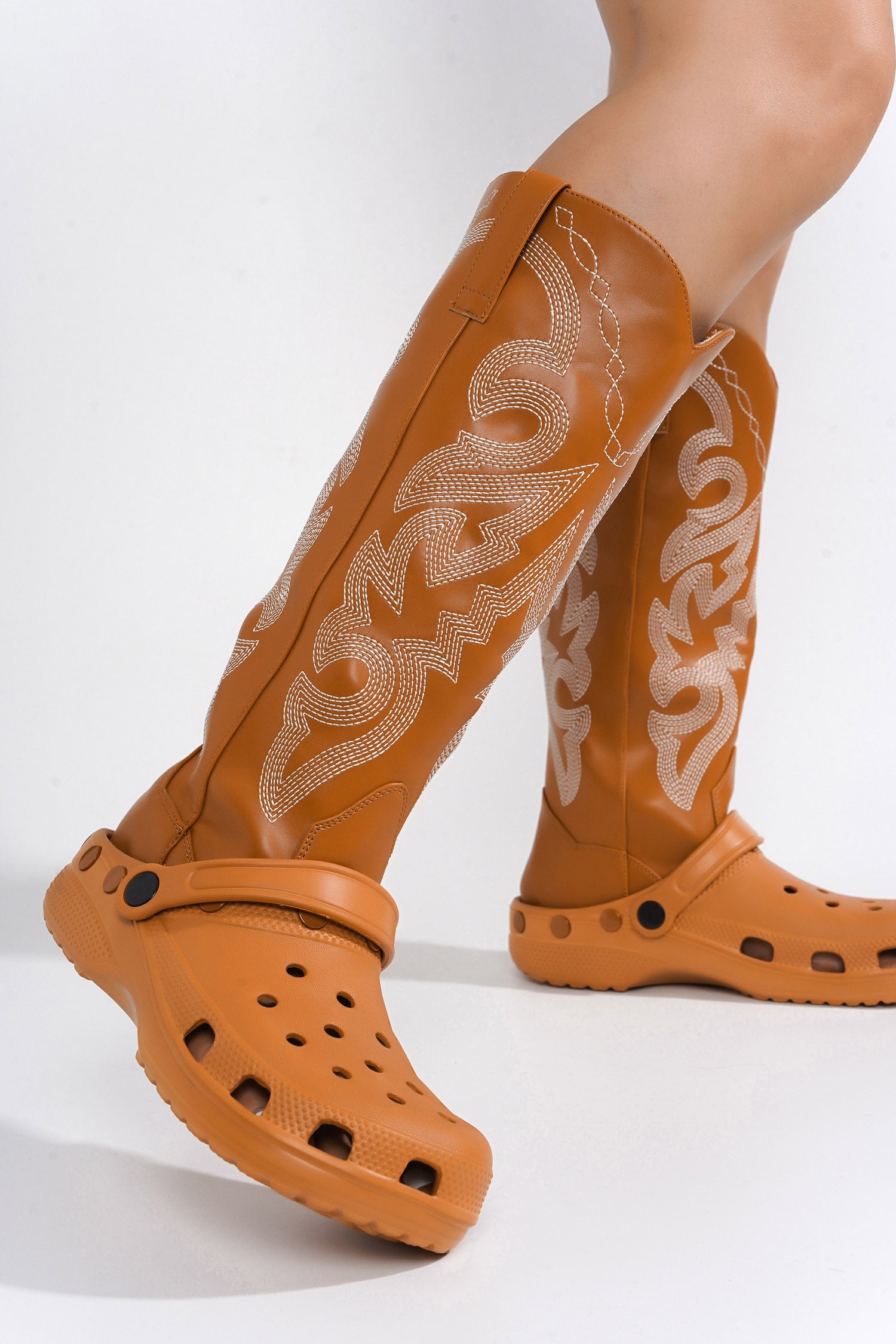 HARIA - TAN - Cape Robbin