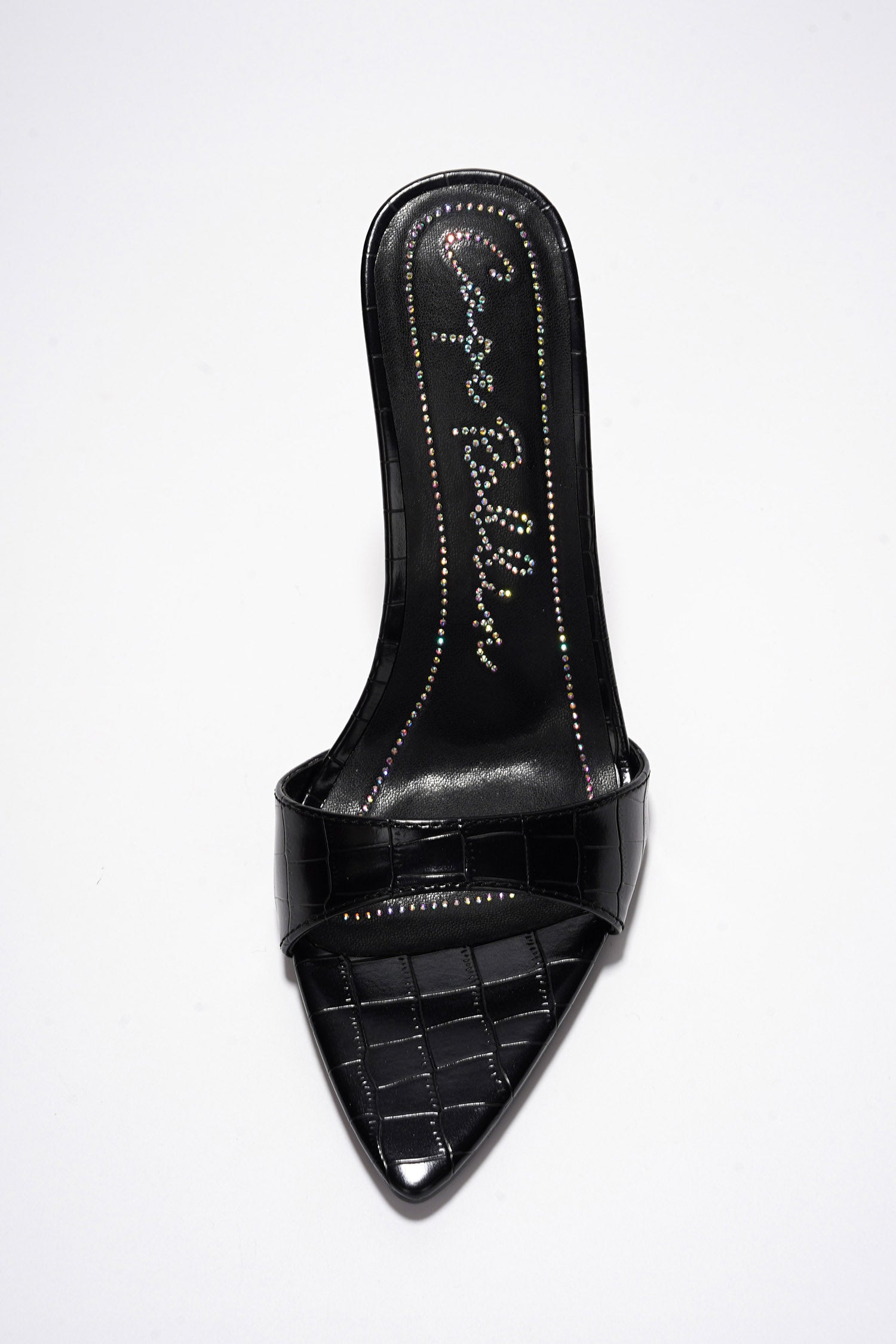 HOLLY - BLACK - Cape Robbin