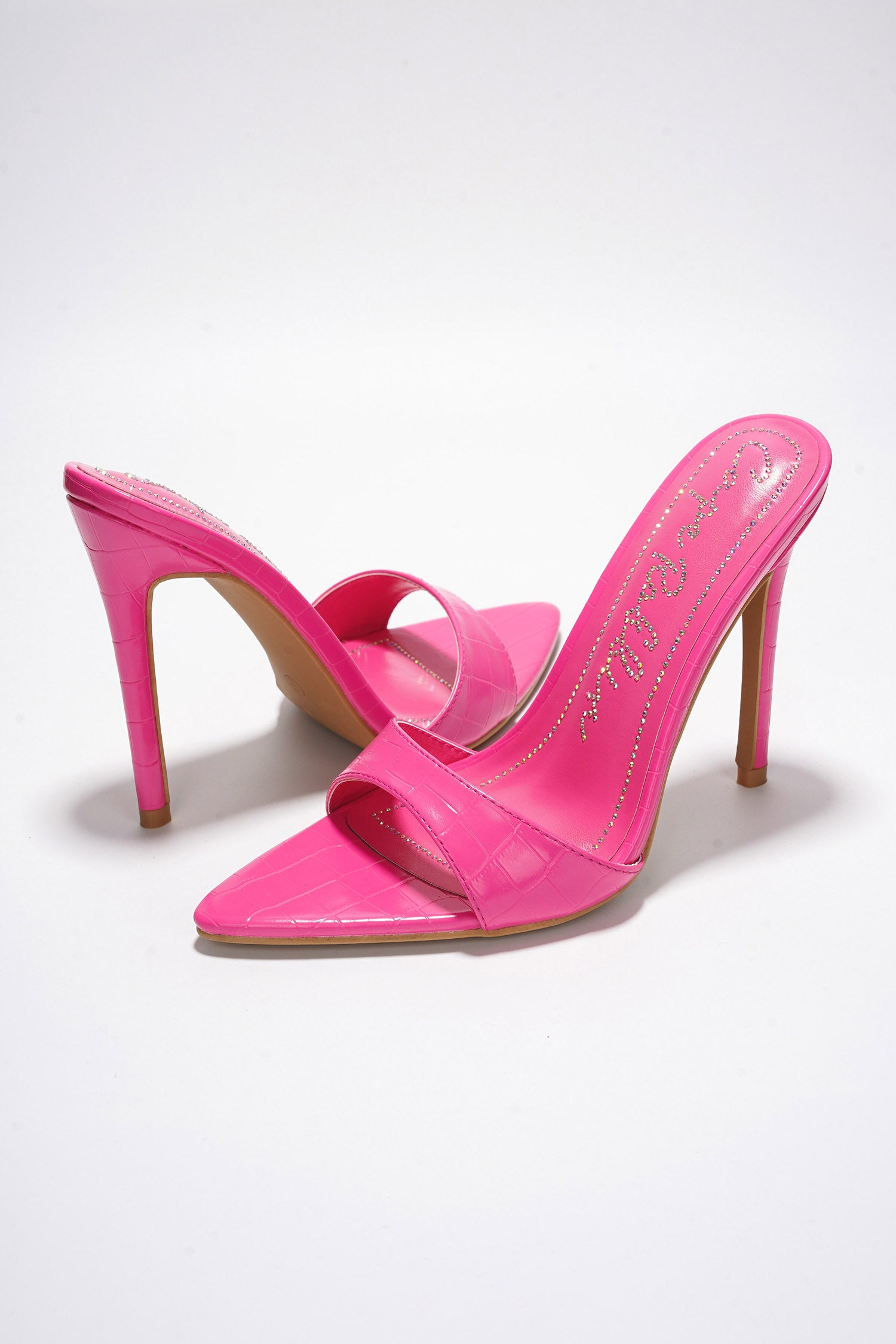 HOLLY - PINK - Cape Robbin