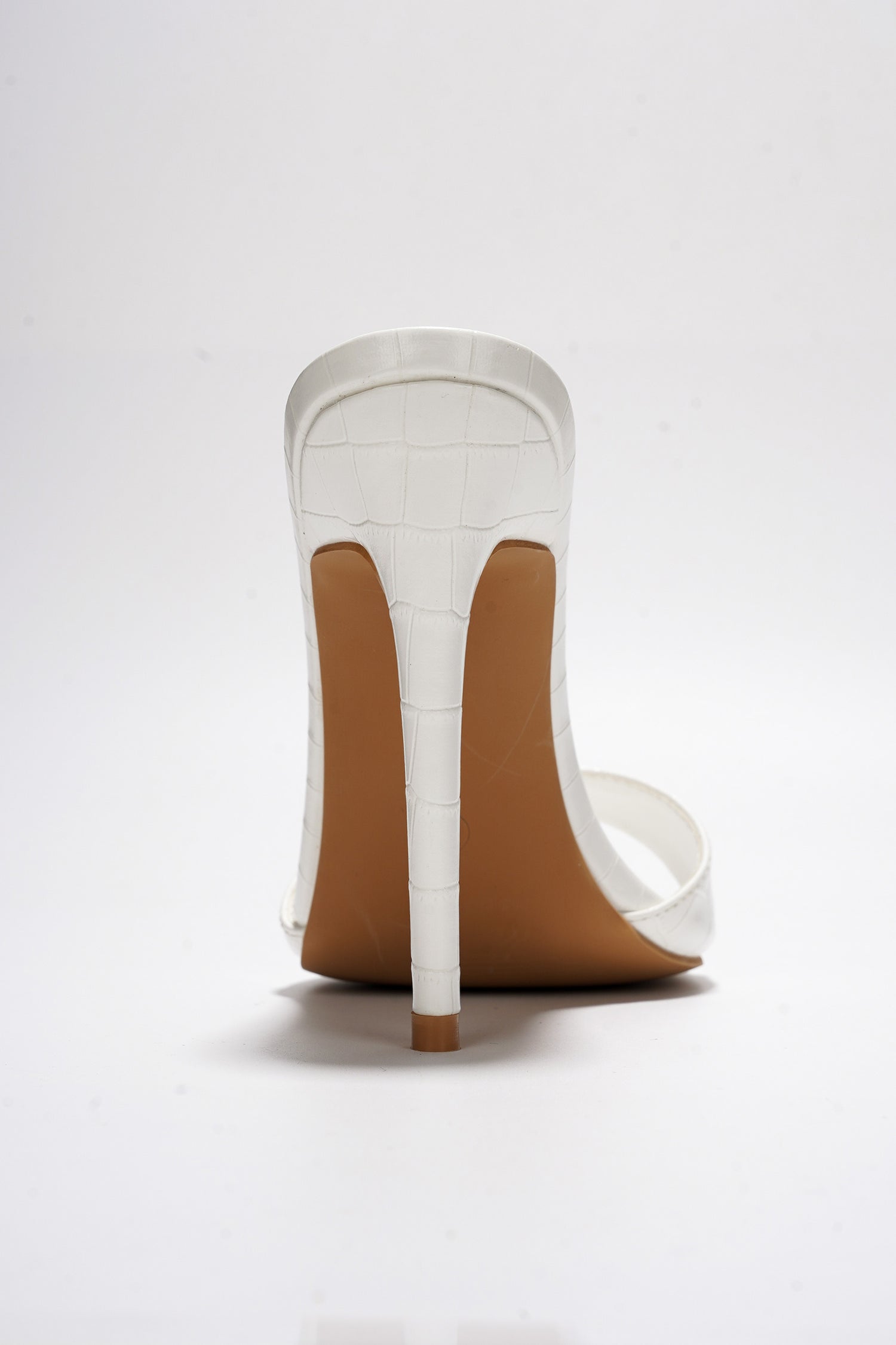 HOLLY - WHITE - Cape Robbin