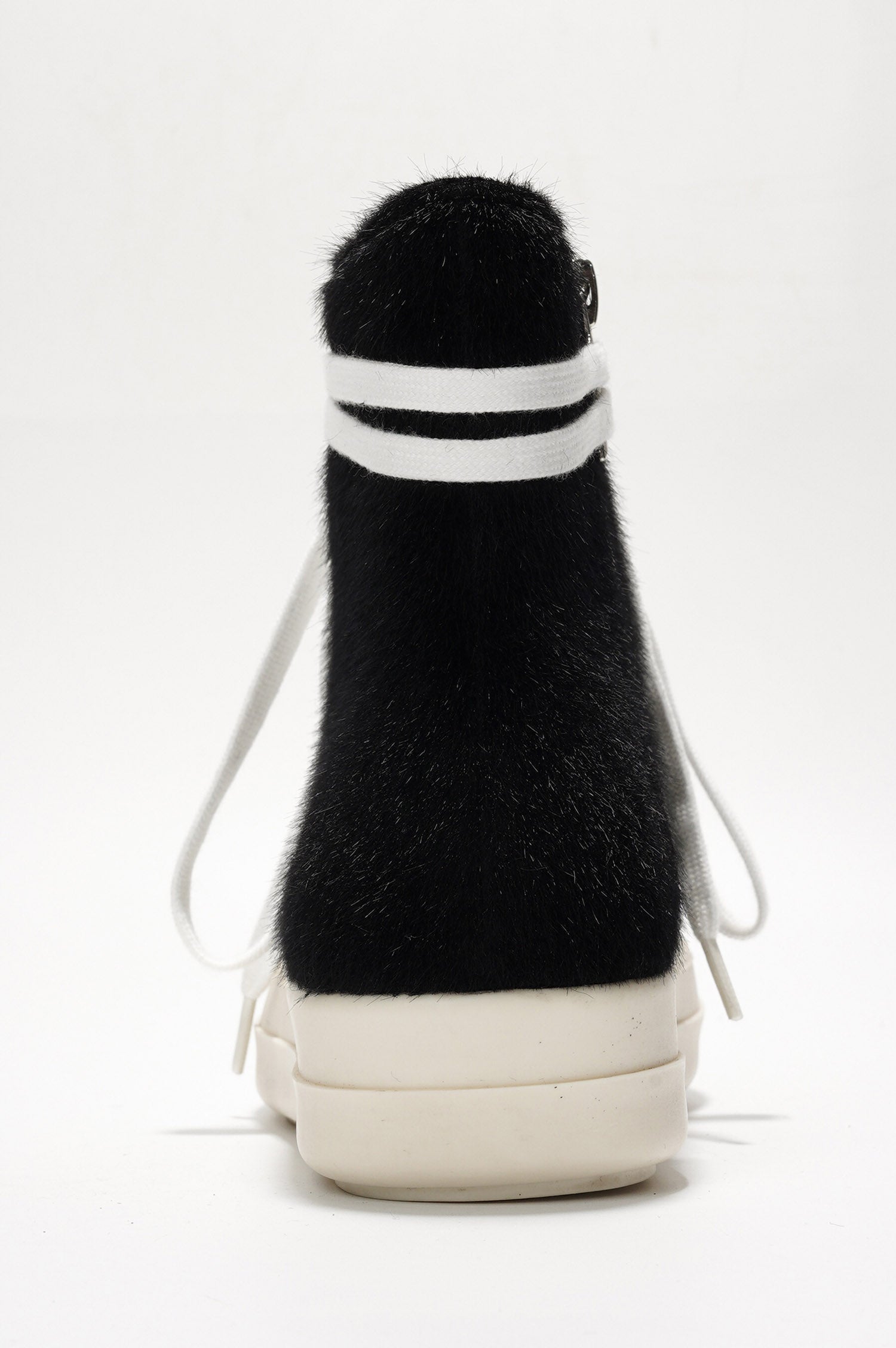 INESITA - BLACK - Cape Robbin