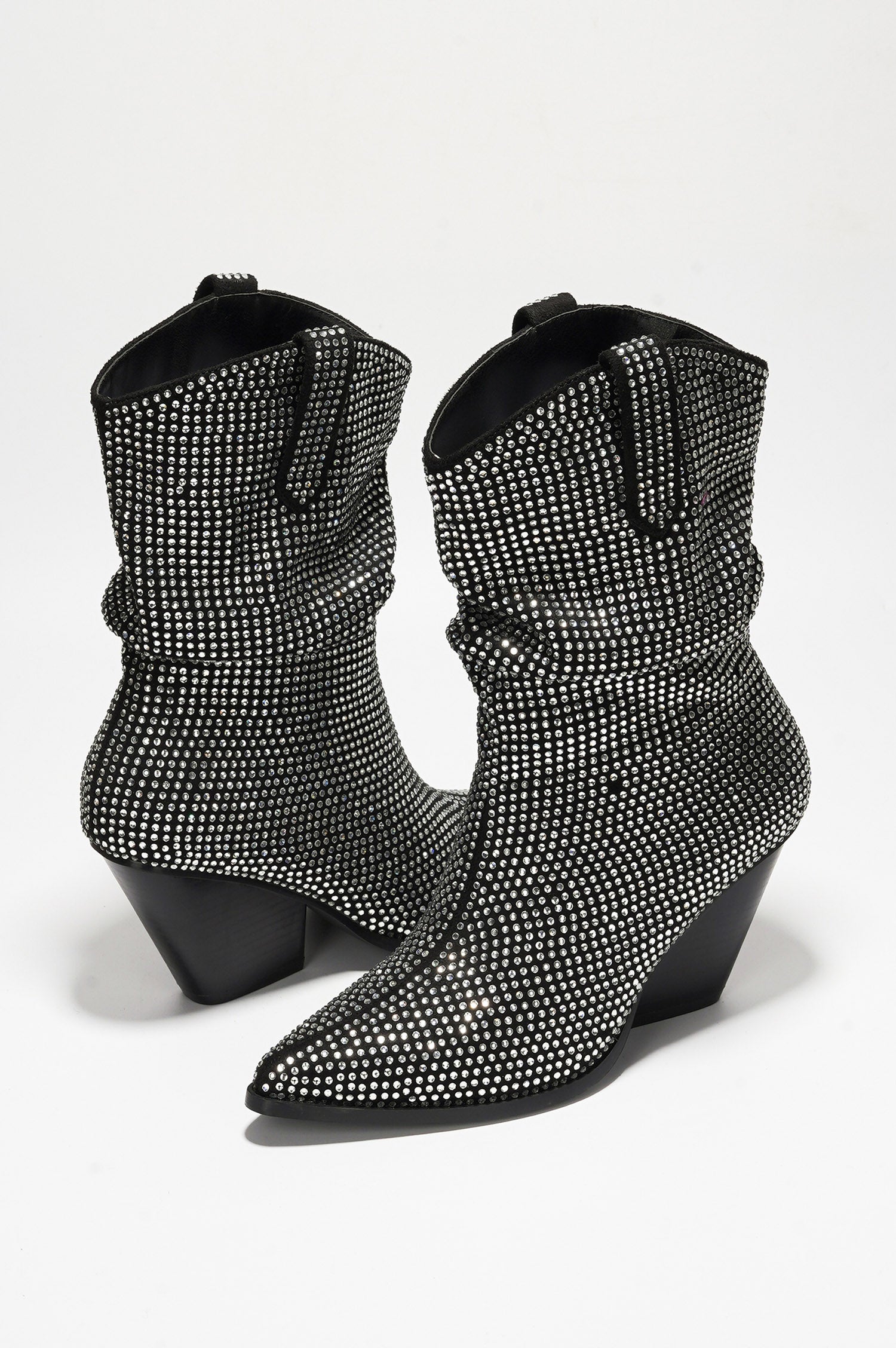 KARRY - BLACK - Cape Robbin