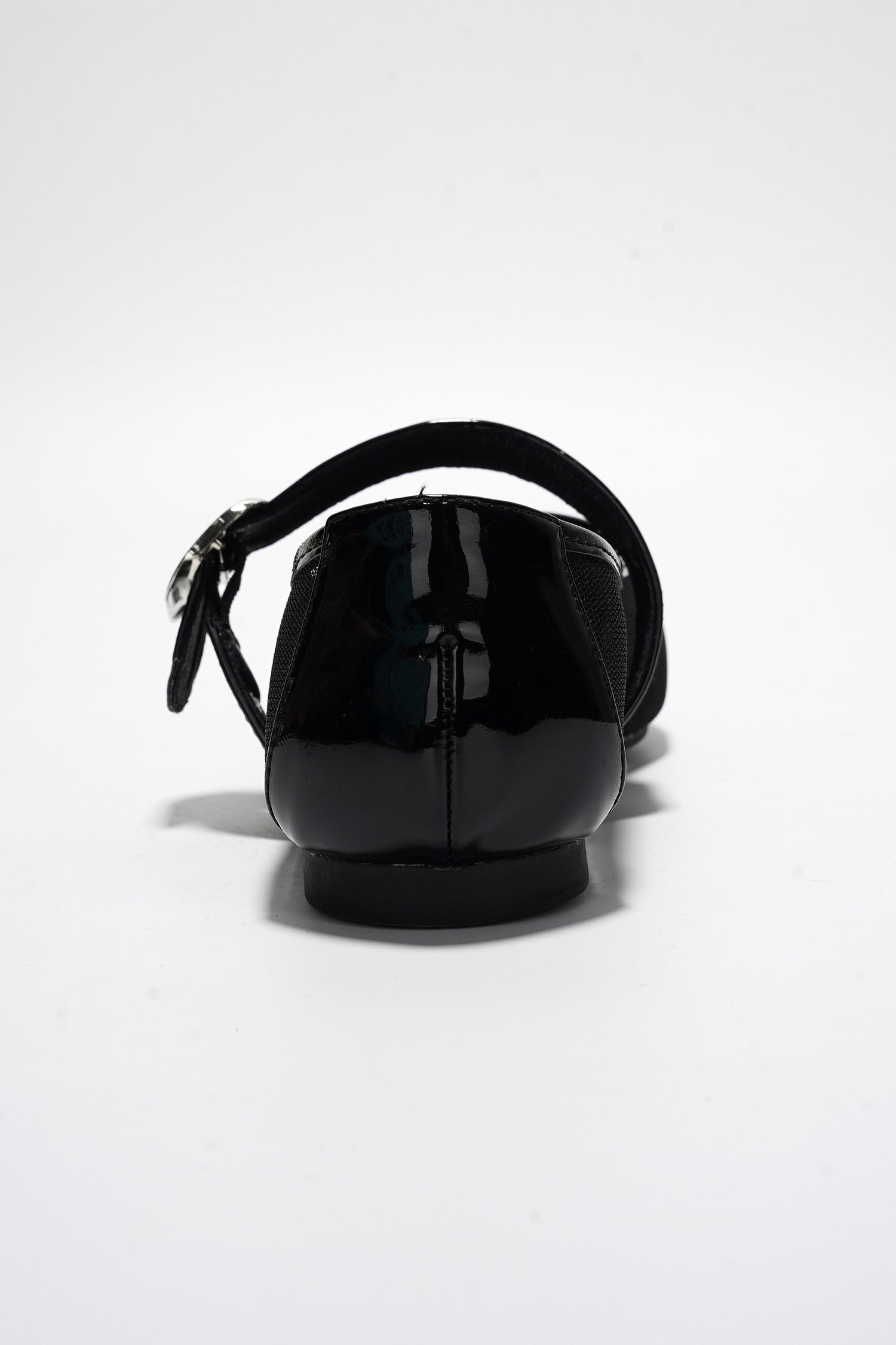 LINZY - BLACK - Cape Robbin