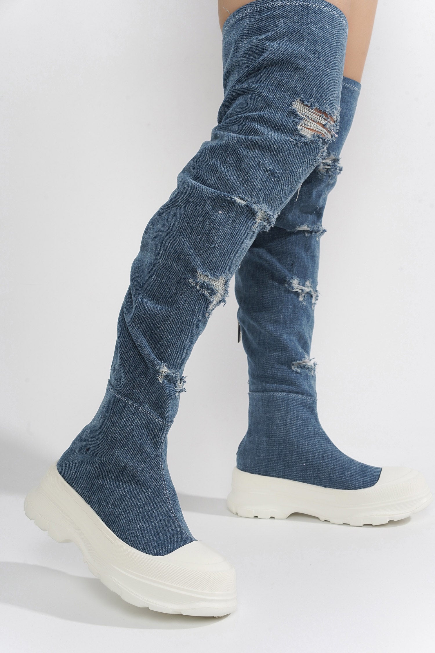 Looks Chunky Sole Thigh High Denim Sneakers - Denim
