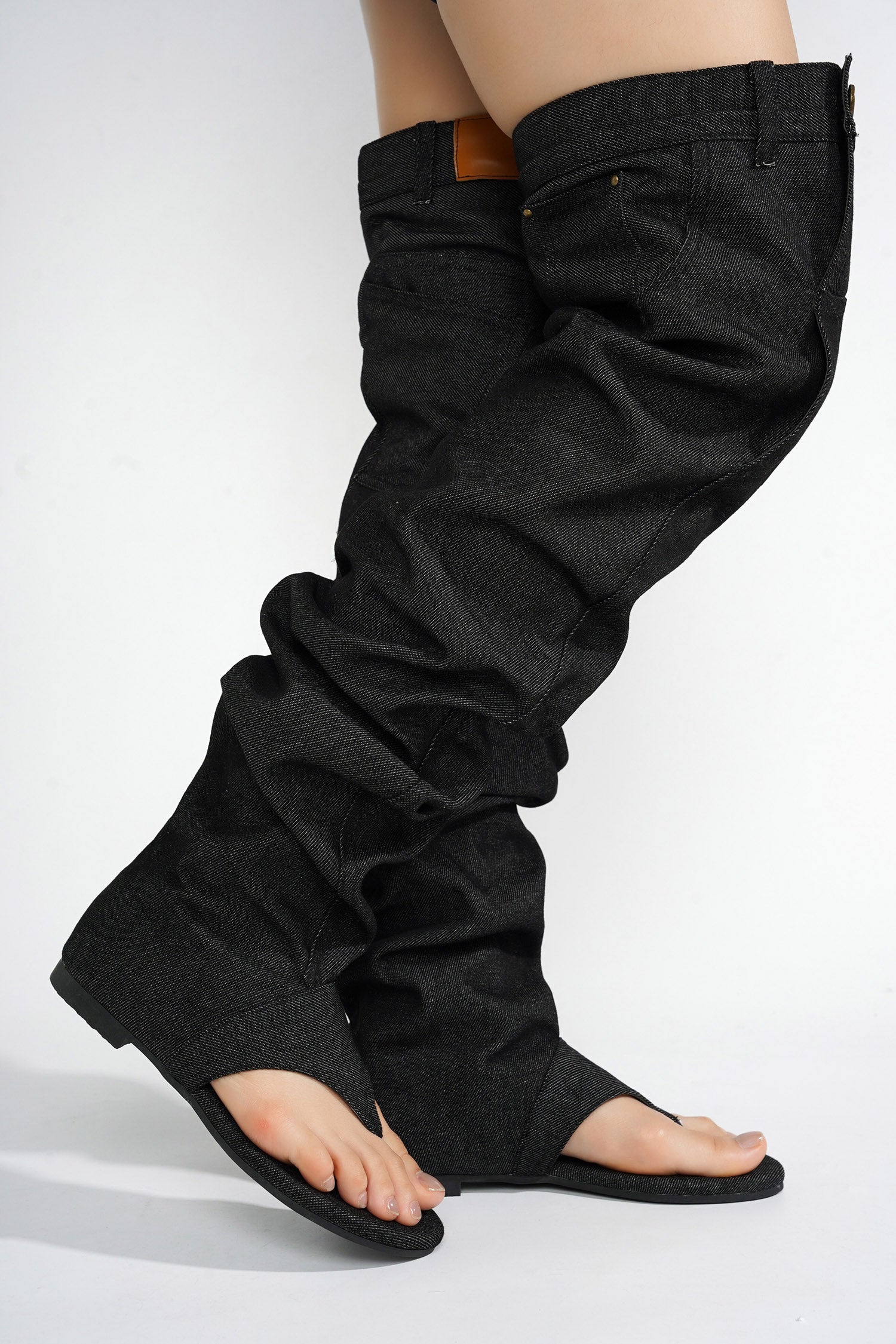 MALYNDA - BLACK - Cape Robbin