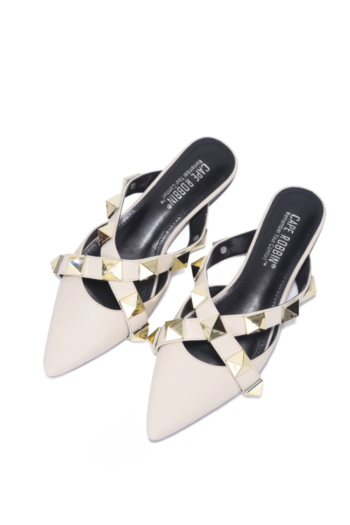 Melis Spike Pointy Toe Single Sole Flats - Off White