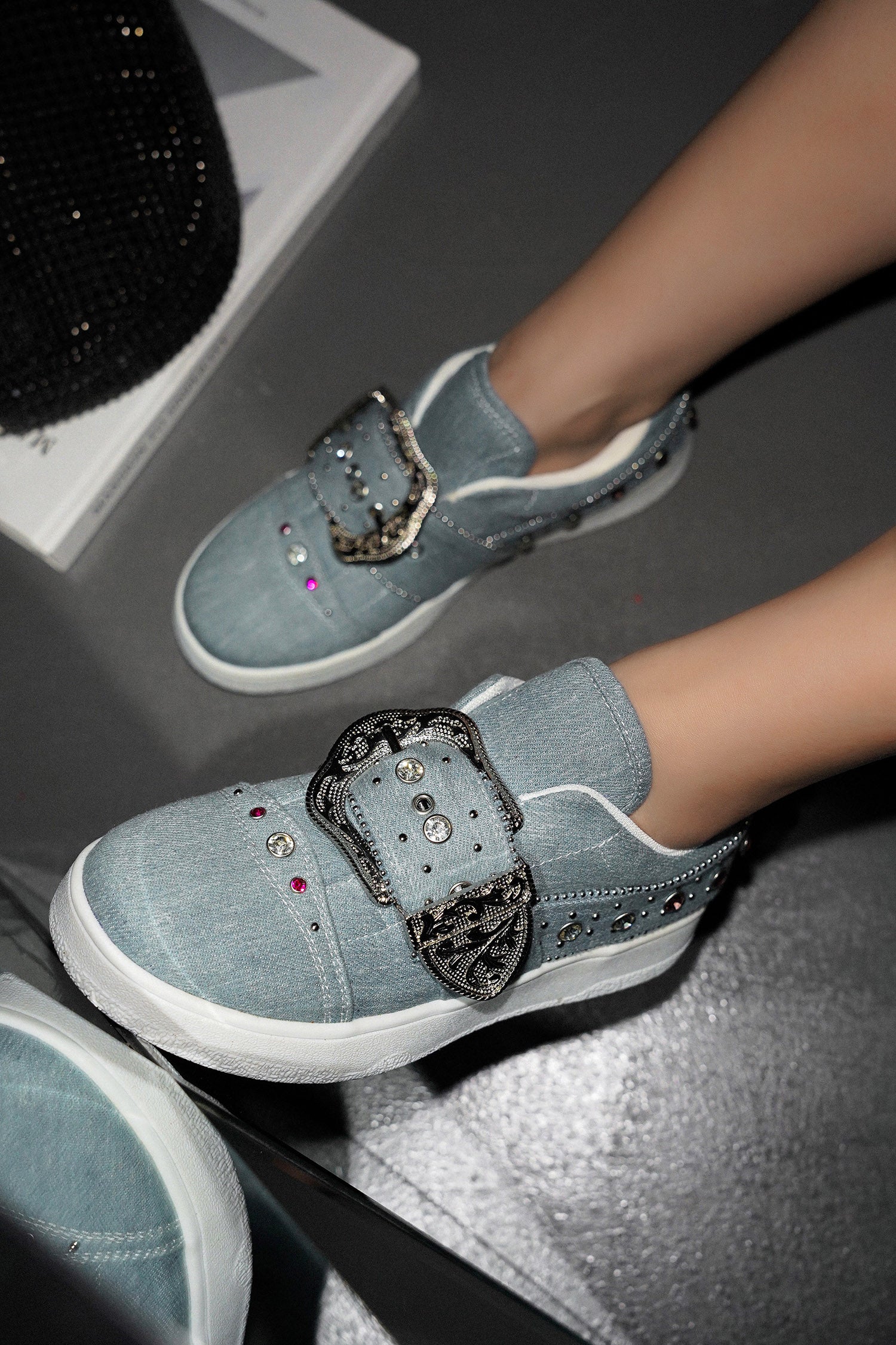 AUDRA - DENIM - Cape Robbin