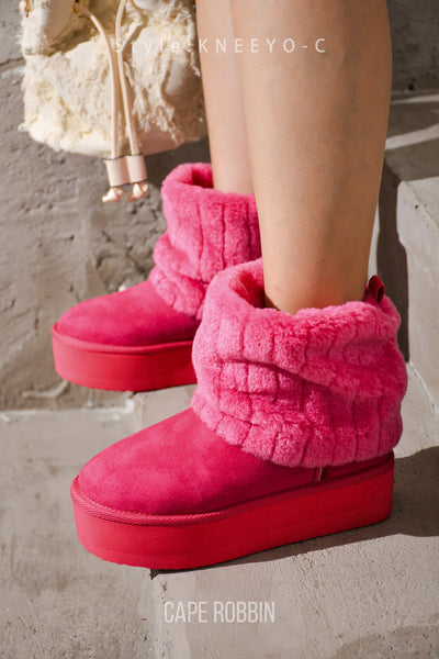 NEW Ugg Red Quilted Boots Size 8