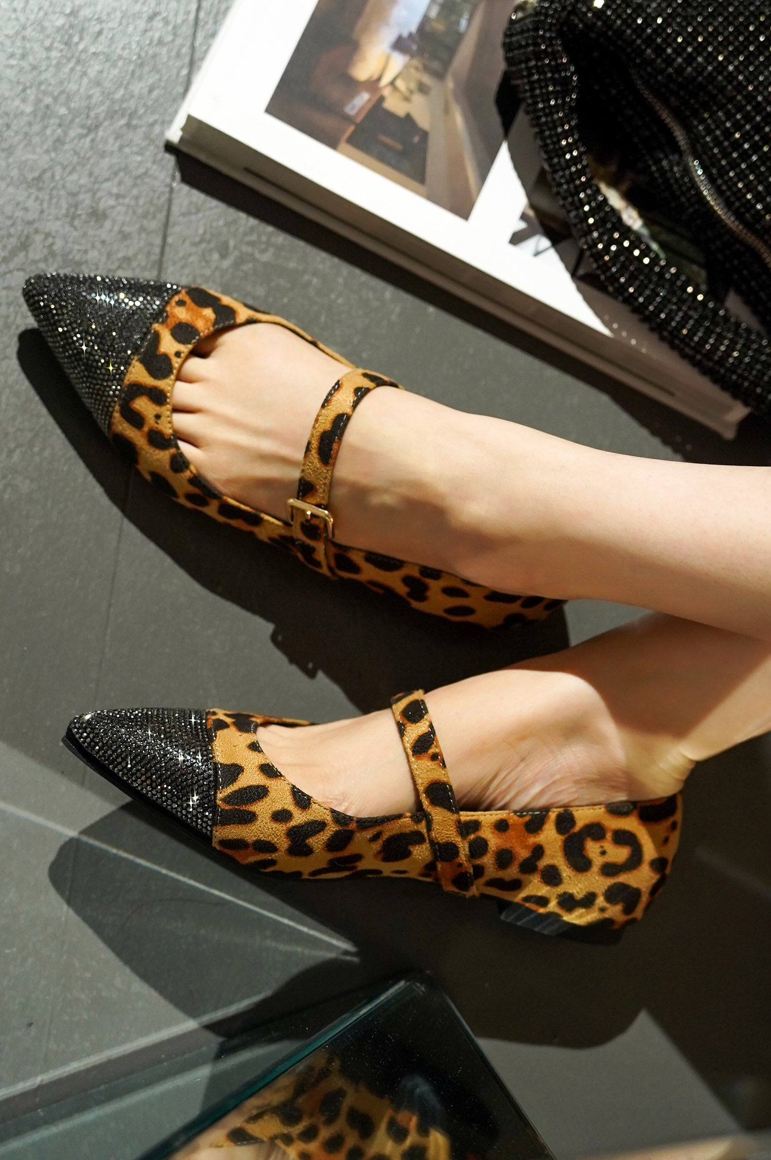 NITIN - LEOPARD - Cape Robbin