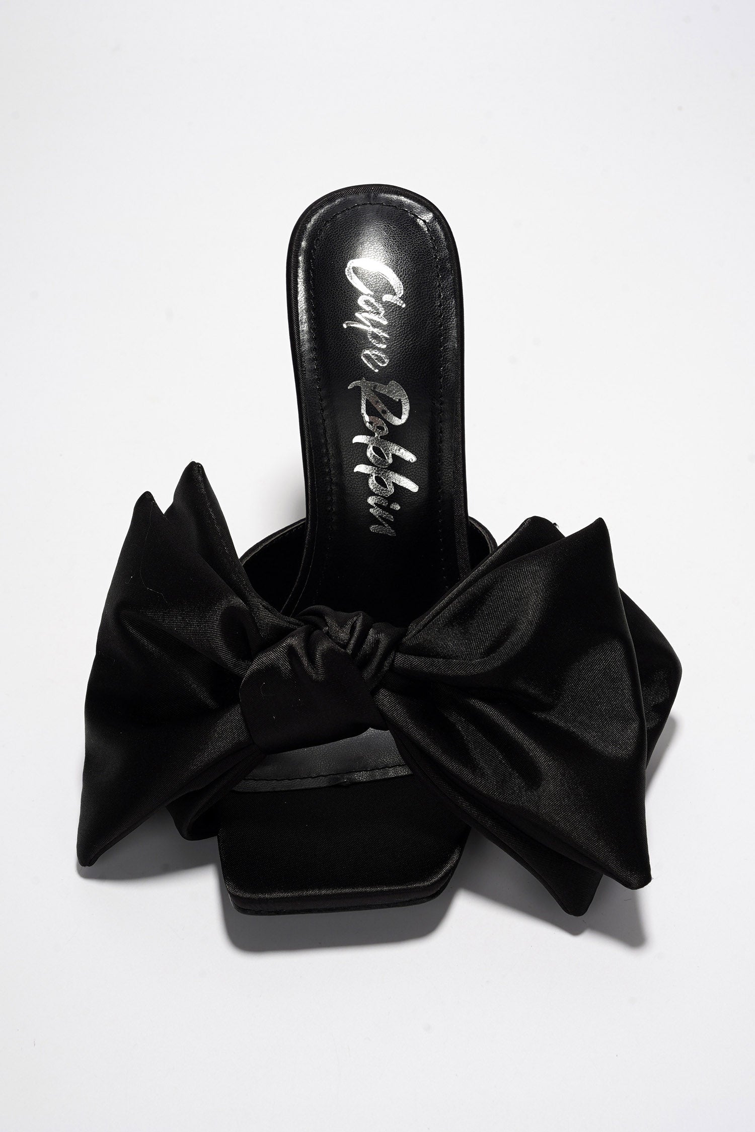 RHIANNA - BLACK - Cape Robbin