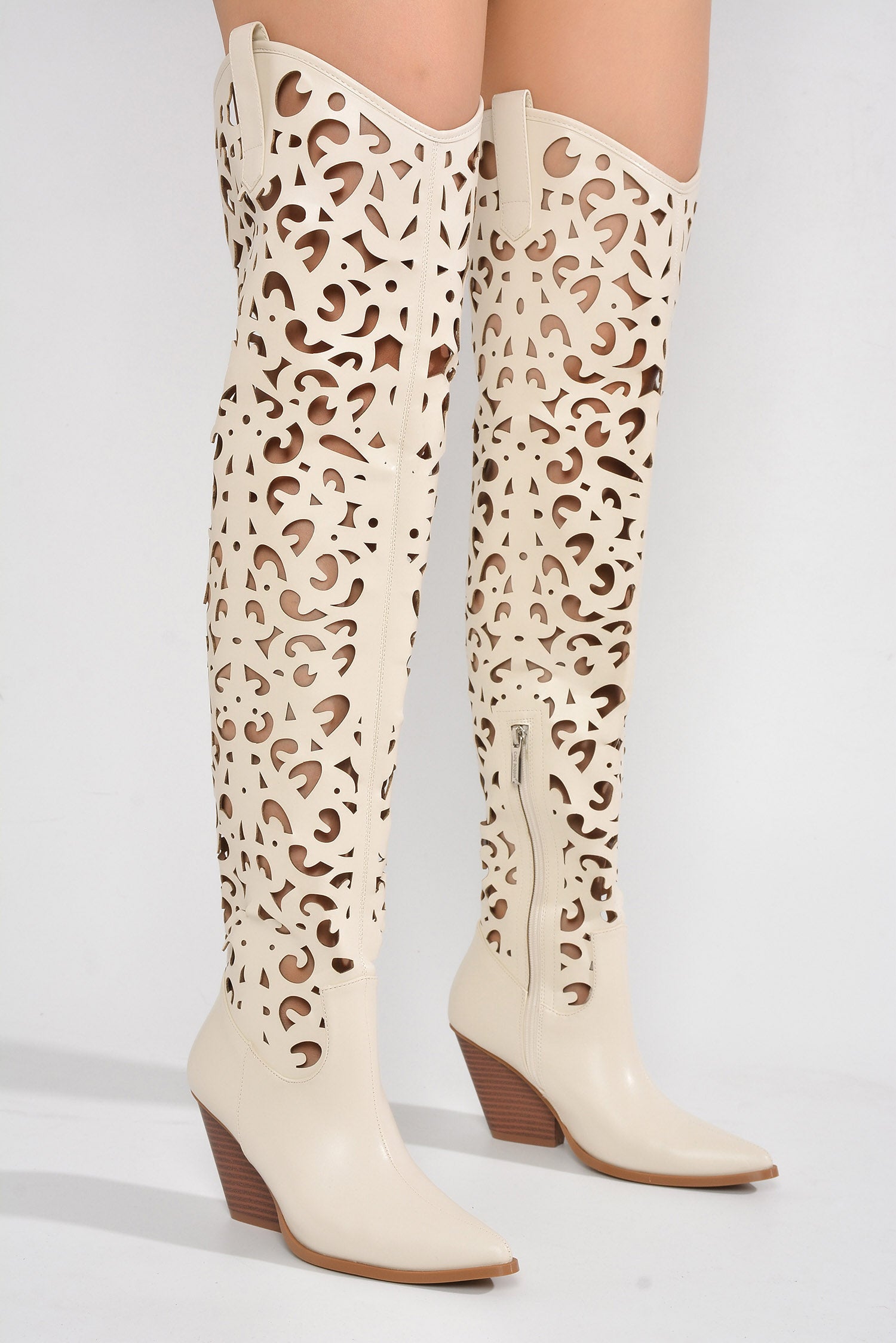 STIVALE - OFF WHITE - Cape Robbin