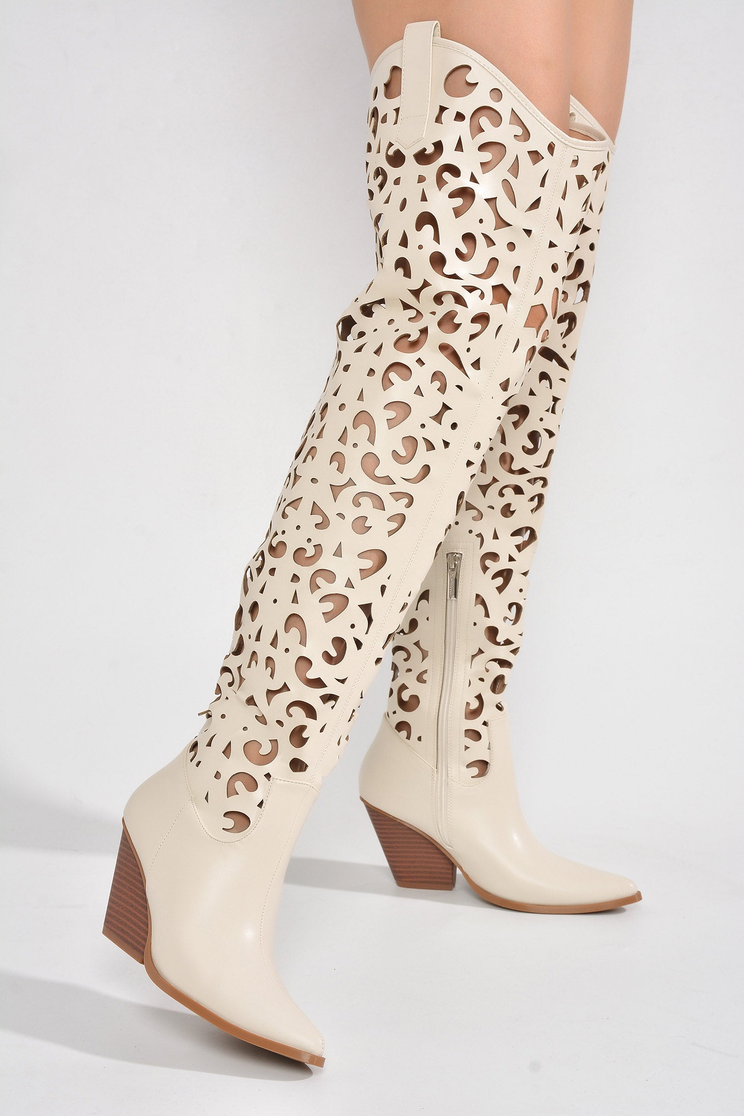 STIVALE - OFF WHITE - Cape Robbin