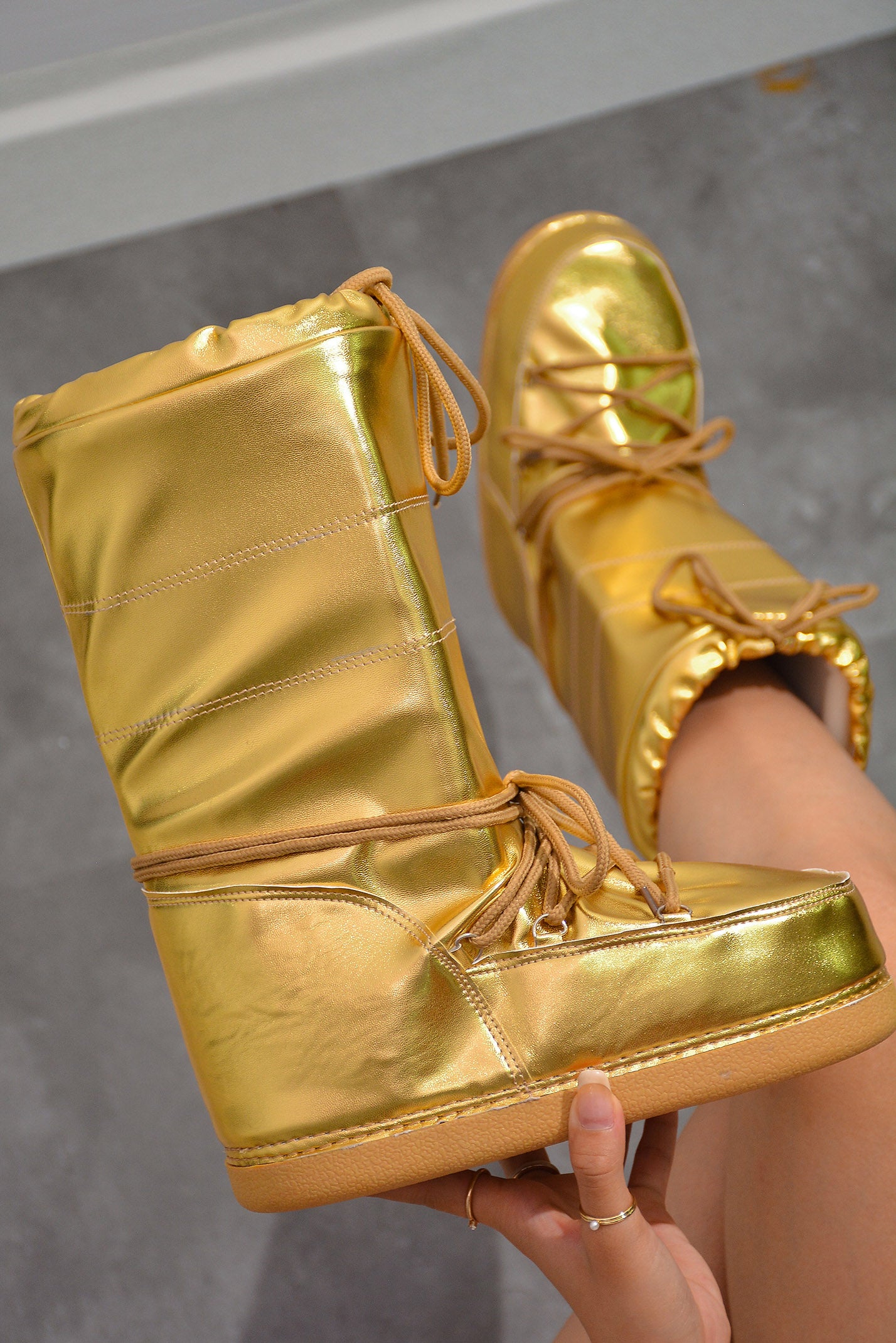 Cape Robbin - SNOWBELL - GOLD - BOOTIES